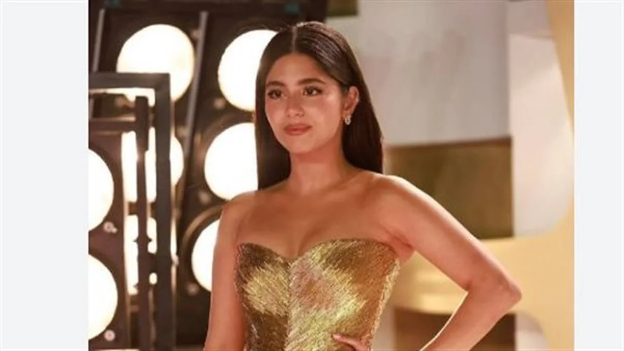 إطلالة مخملية.. سر جاذبية مايان السيد في حفل جوائز صناع الترفيه 2026